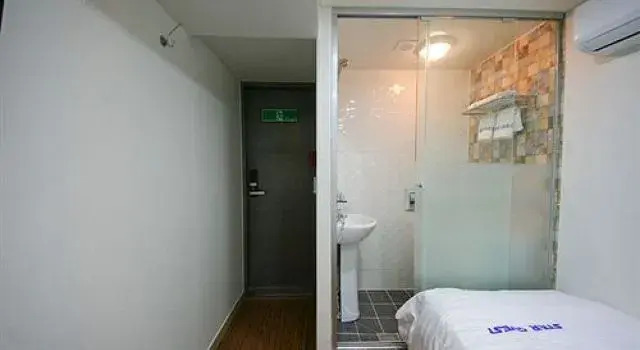 Star Guest House