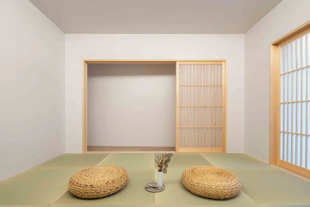 KUTSUROGI SAUNA and STAY