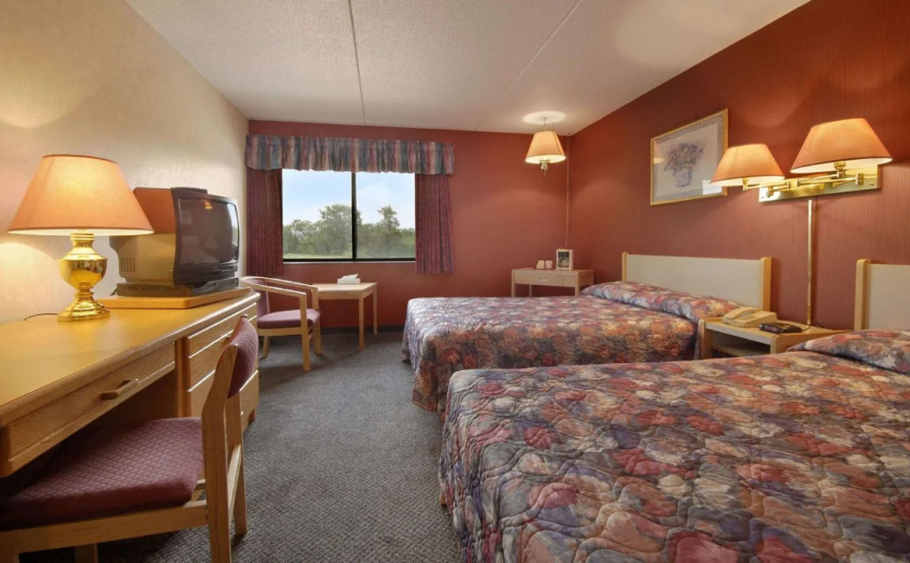 Days Inn by Wyndham Portage La Prairie