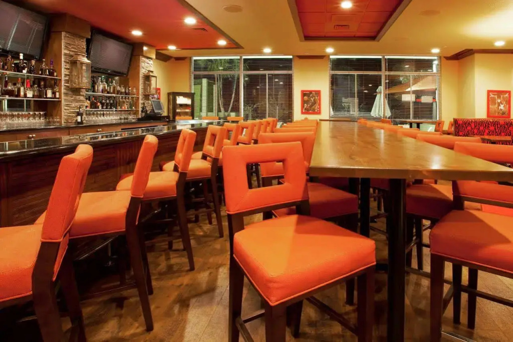 DoubleTree by Hilton Sarasota Bradenton Airport
