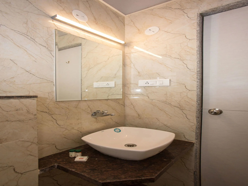 Hotel Sangam by OYO Rooms