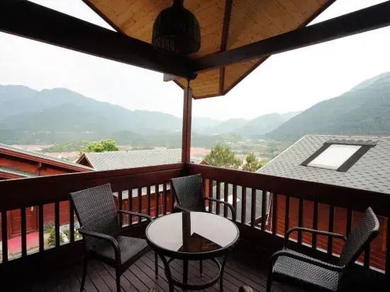 Yunqi Hostel
