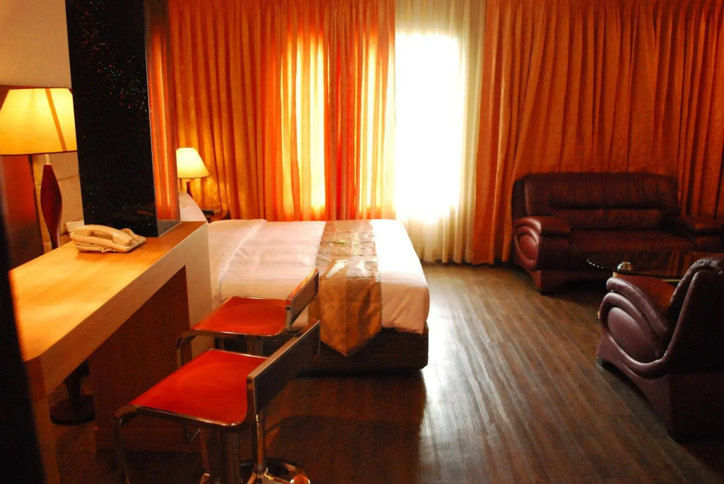 M Chereville Hotel Manila