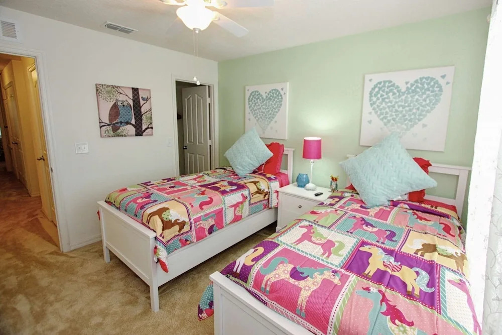3207 Compass Bay