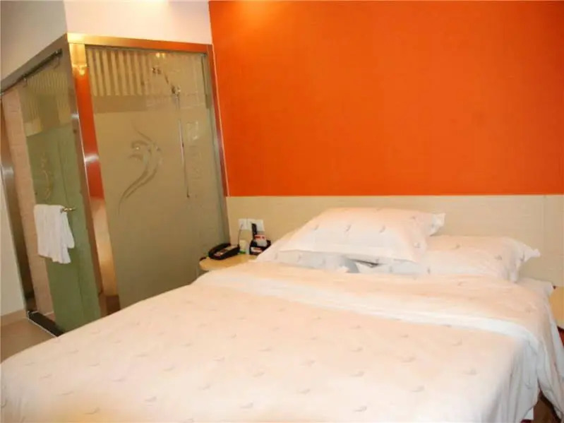 Fairyland Hotel (Kunming Jiaochang Middle Road, Yunnan Police Officer College Store）