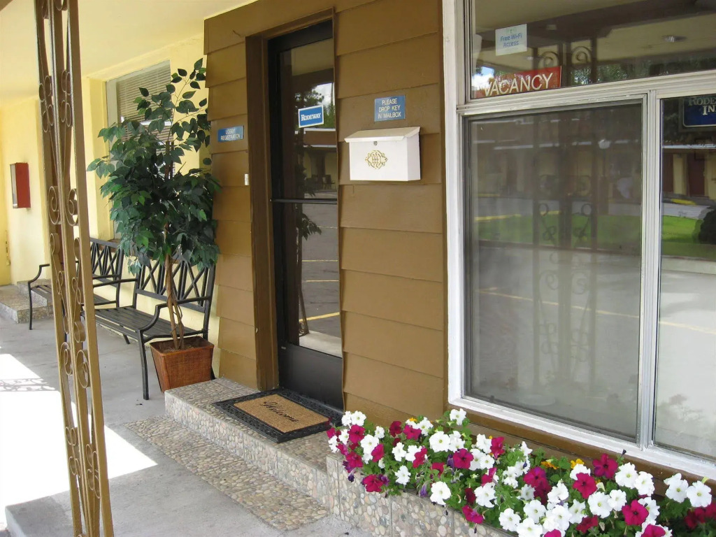 The L Motel Downtown/NAU Conference Center