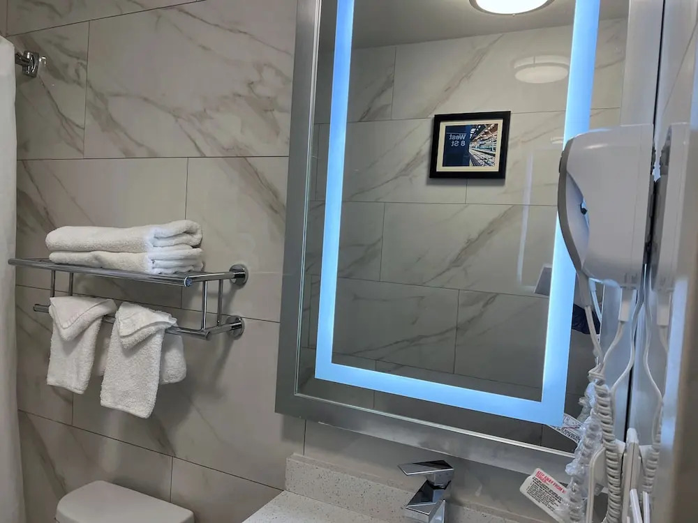 Lotus BLU Inn & Suites