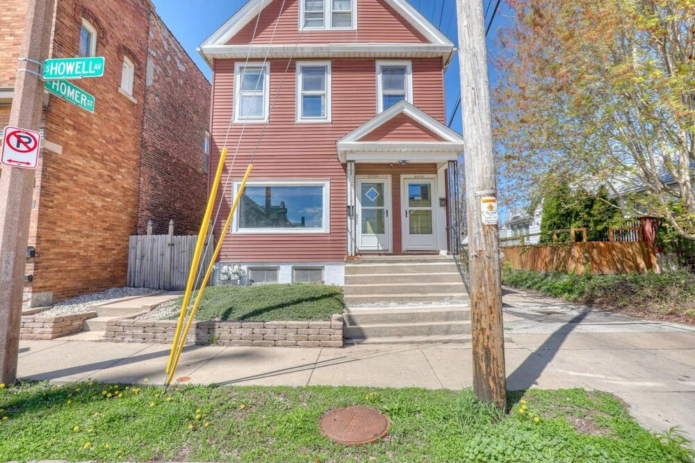 Sunny Multi-family Entire Duplex 10+ Beds 2 Baths 6 Bedroom Duplex by RedAwning