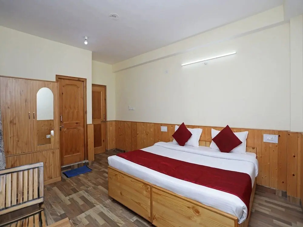 Chandra Homestay by OYO Rooms
