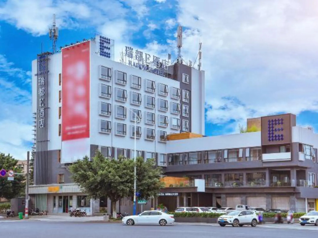 Ruidu e hotel state (grape shed store)