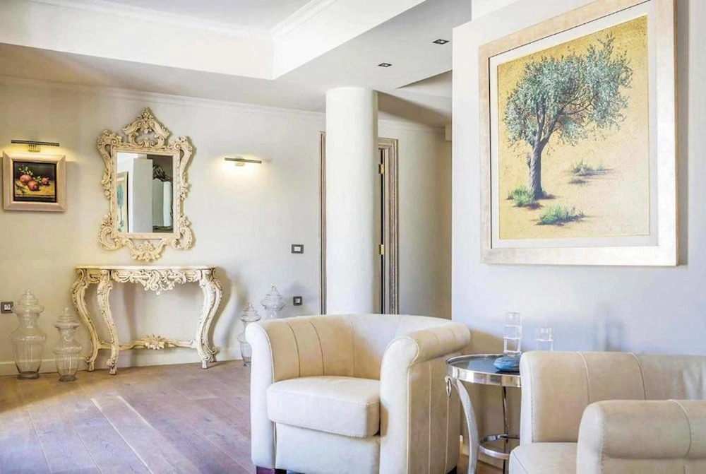 Villa Pomegranate Tree