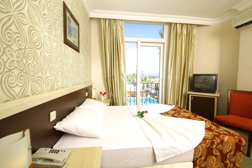 Acem Hotel