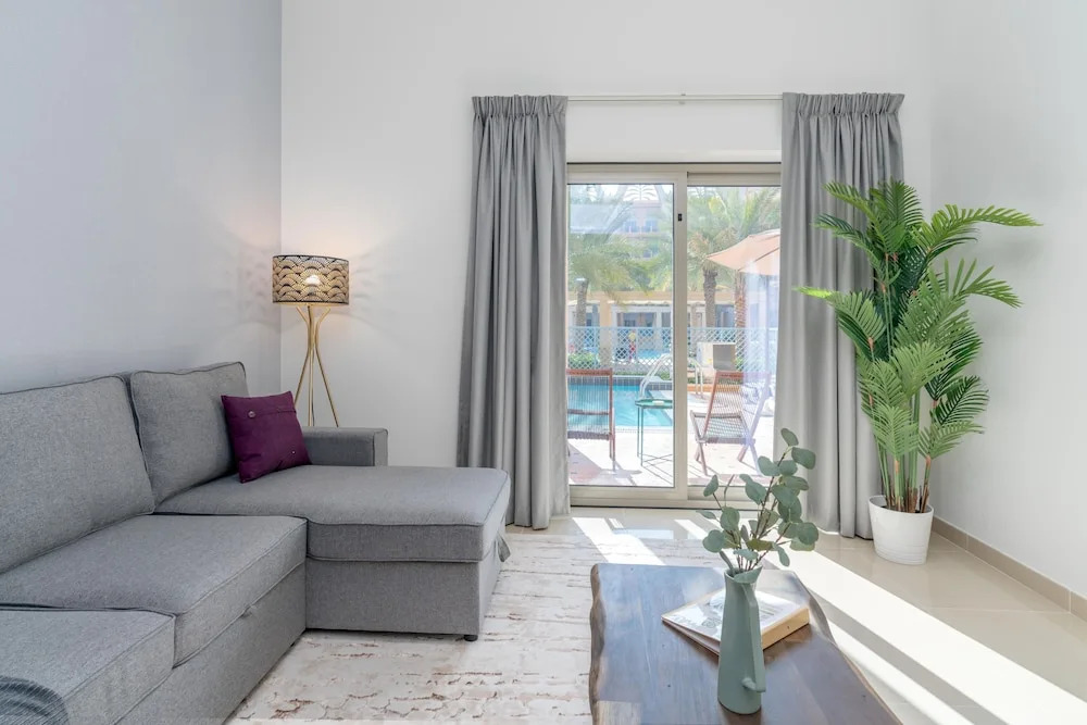 GLOBALSTAY. Private Pool Villas and Townhomes