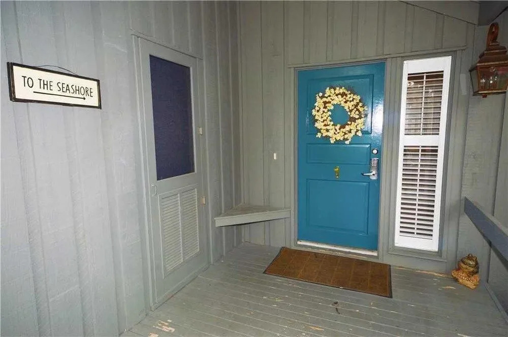 Hickory Cove 01