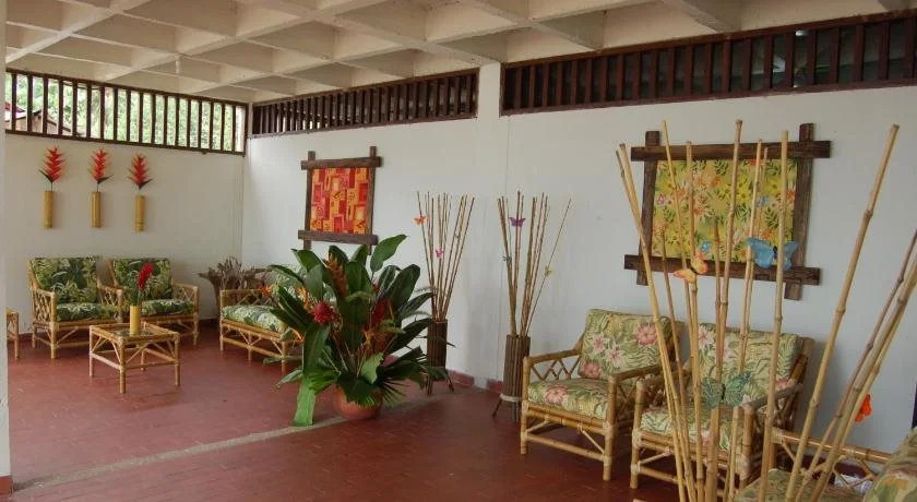 Playa de Oro Lodge