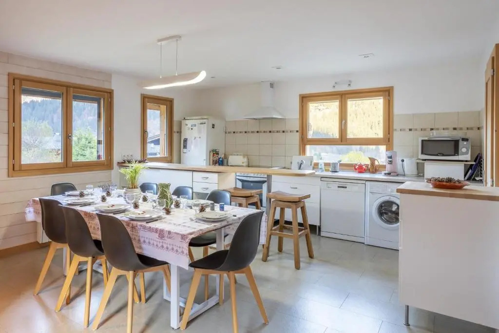 Chalet de 3 chambres avec jardin amenage et wifi a Les Houches a 2 km des pistes