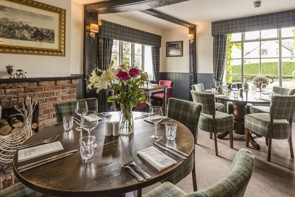 The Hopton Crown
