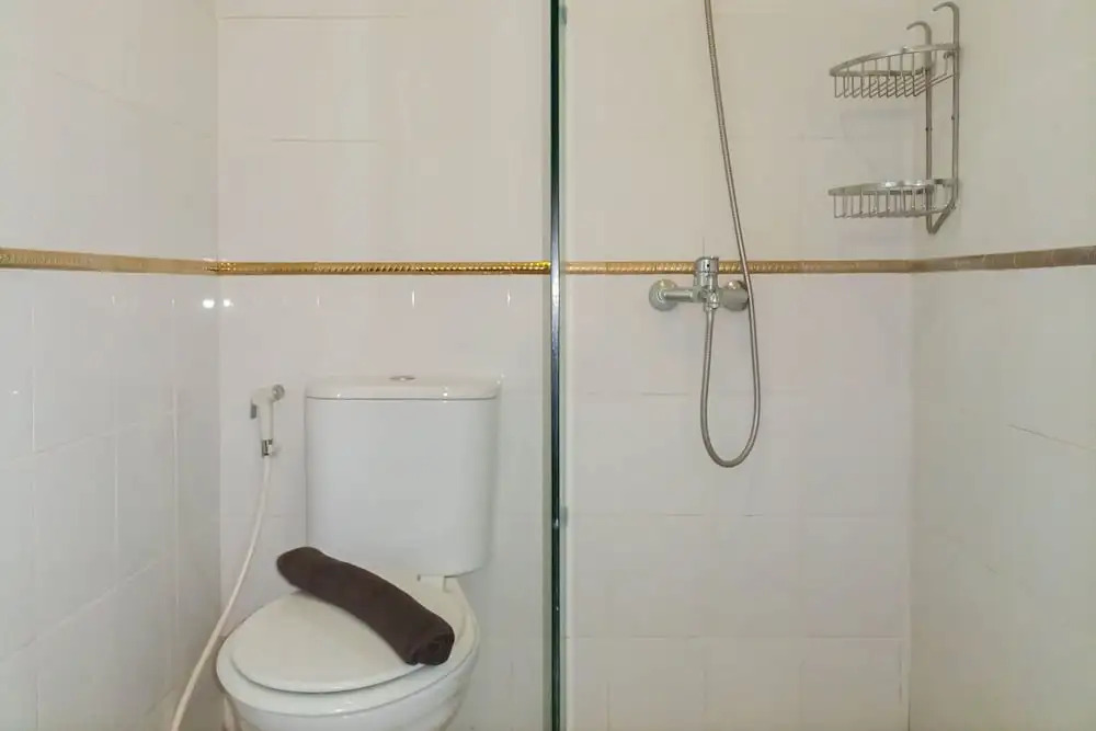 Full Furnished with Comfort Design 2BR at Vivo Apartment By Travelio