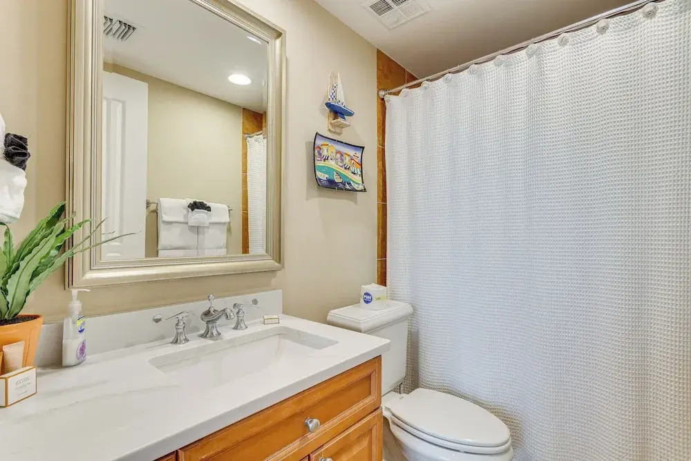 Pensacola Beach Retreat w/ Direct Beach Access!