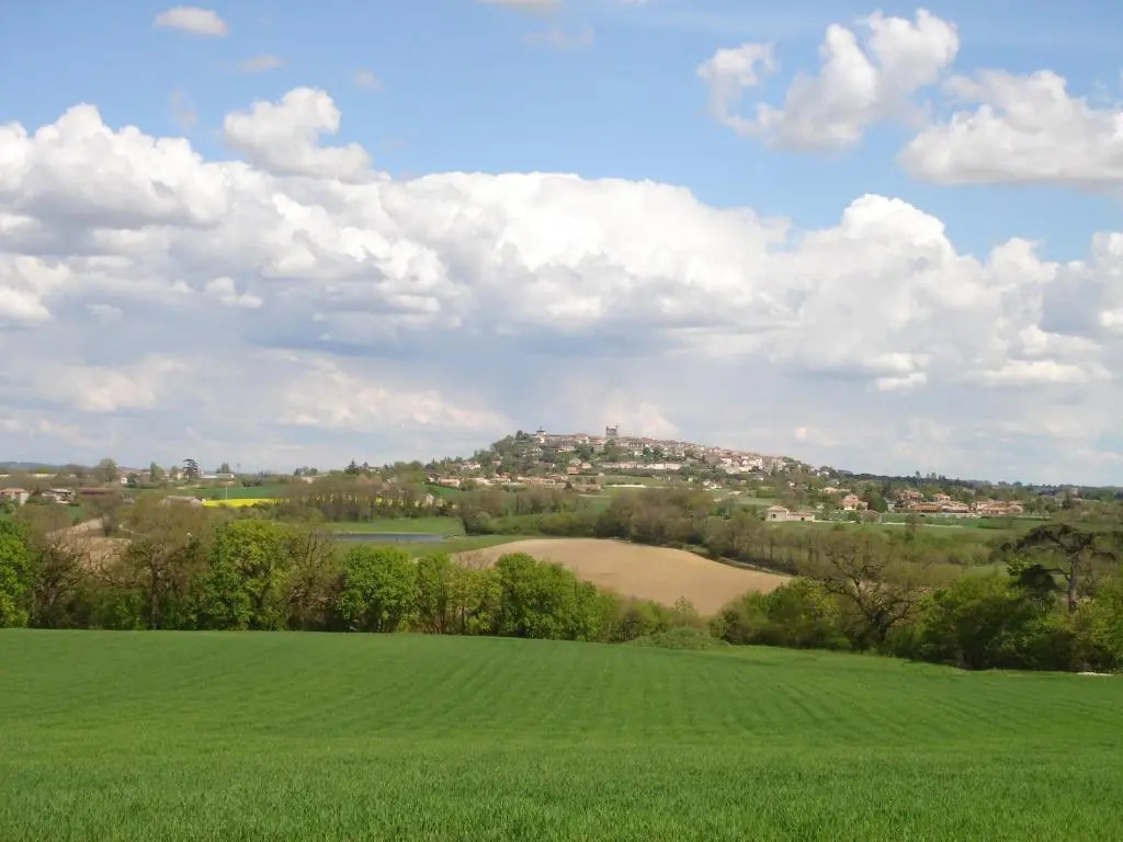 Lø.F.T Ô Village