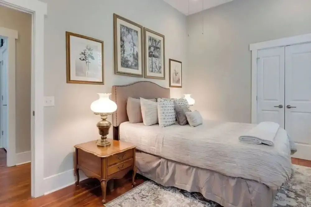 Beautifully Renovated 5 bedroom 5 bath