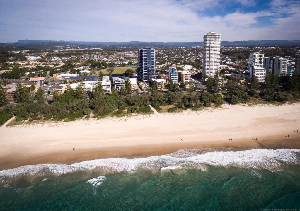 Boardwalk Burleigh Beach - Official