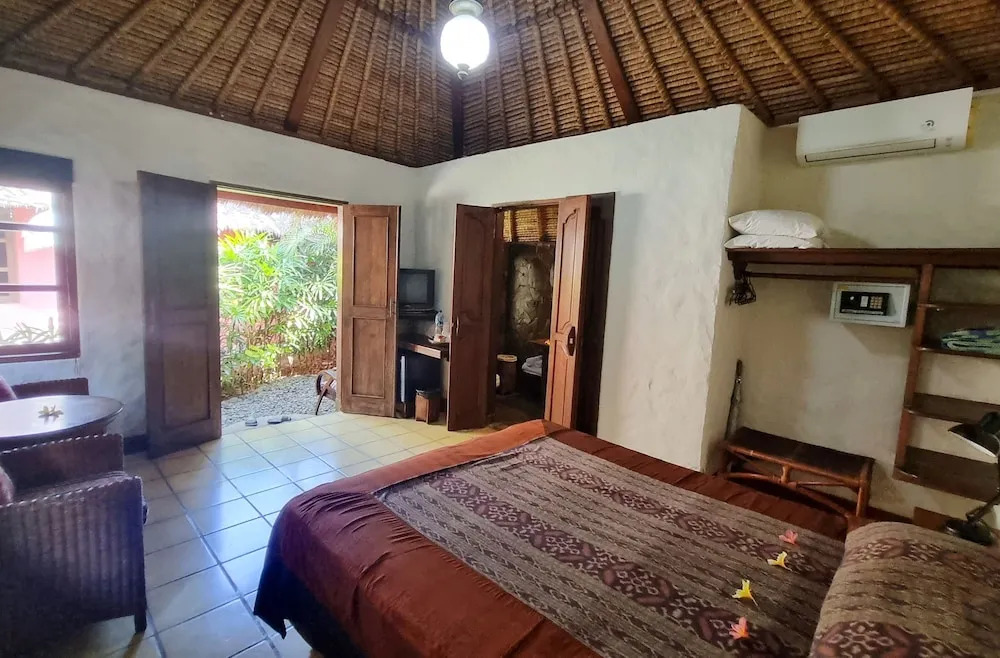 Flash Back Bungalow