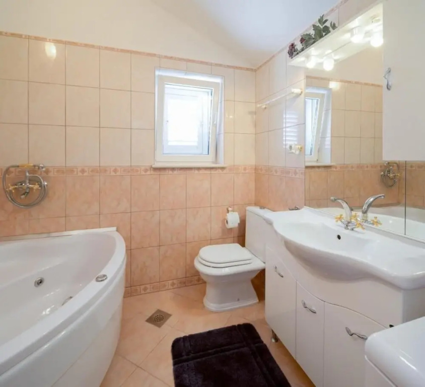Villa Agape - Three Bedroom Villa With Swimming Pool ID Direct Booker 3613