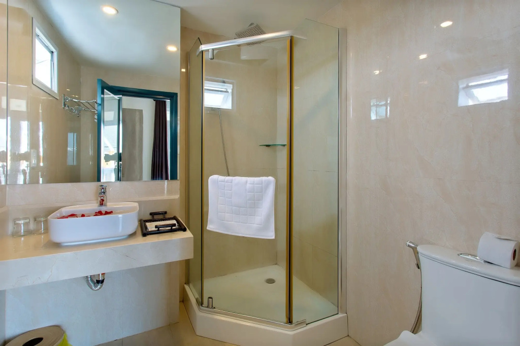Hoi An Aurora Riverside Hotel and Spa