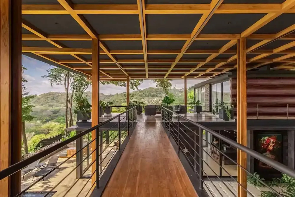 w Spectacular 4BR Villa in Costa Rica
