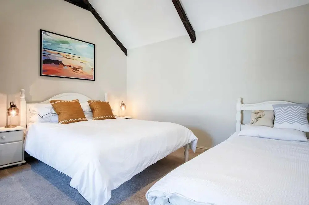 Tregoyr - 3 Bedroom Holiday Home - St. Florence