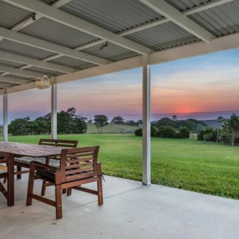 Your Luxury Escape - Byron Sunset Breeze