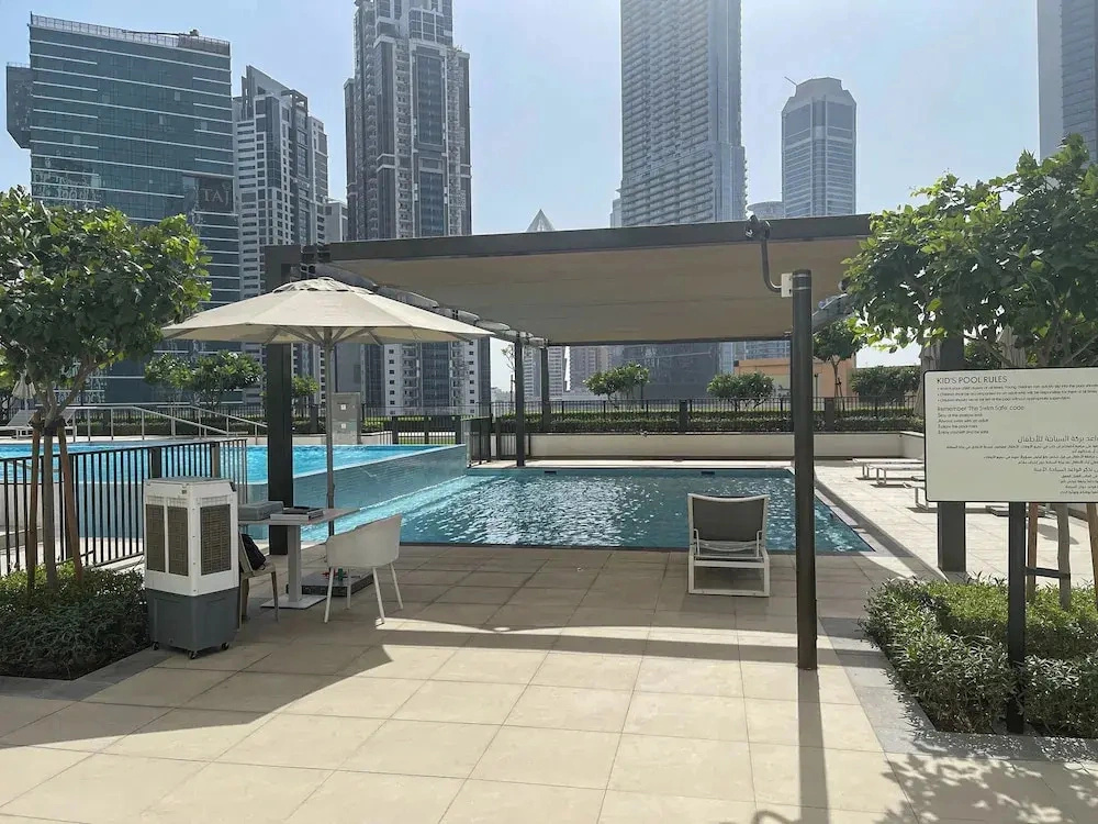 Delujo Stays   Burj Crown Collection