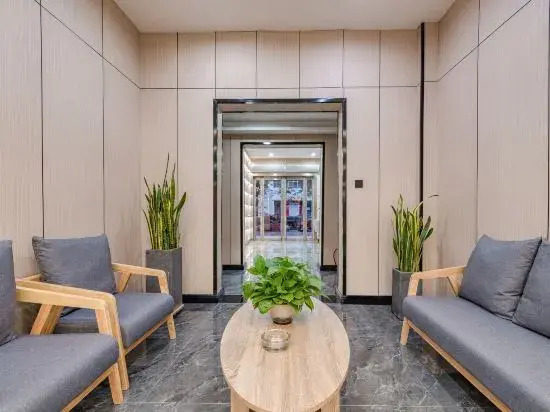 Elan Inn Luoyang Railway Station