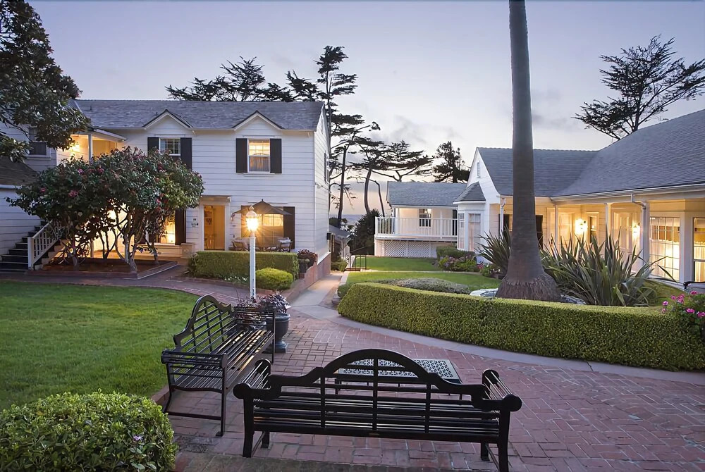 The Colonial Terrace