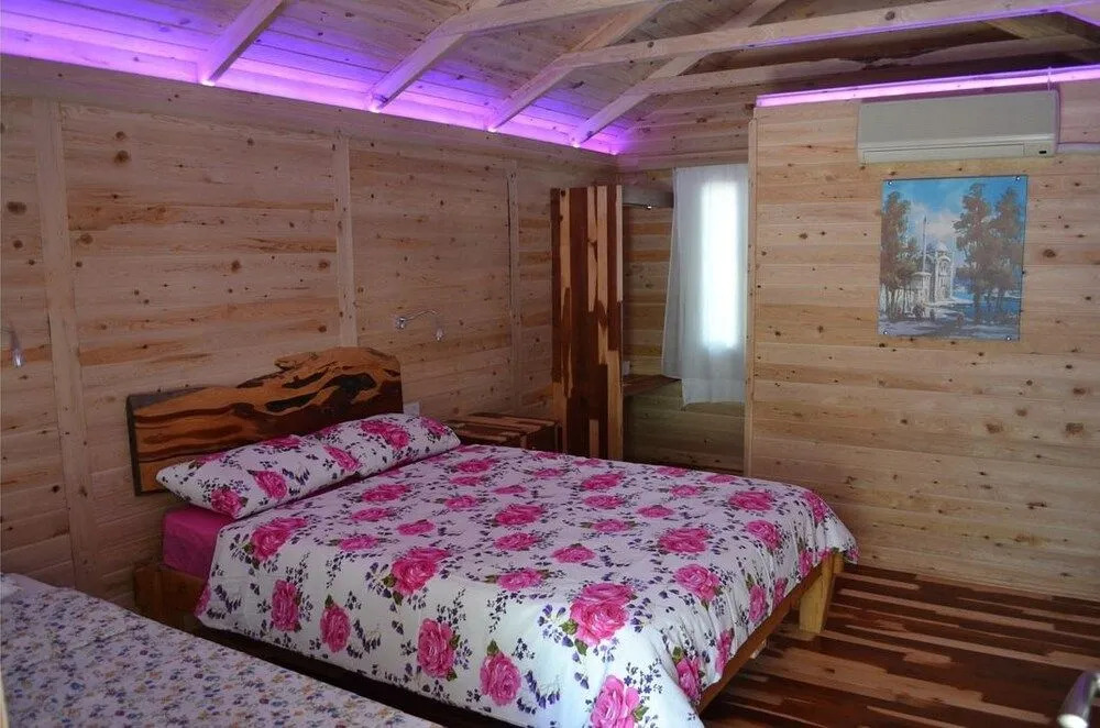 KiDRAK OTEL MONTENEGRO-1