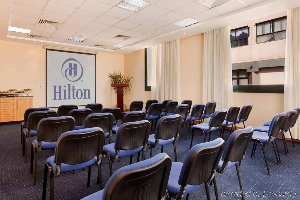 Курортный отель Hilton Pyramids Golf