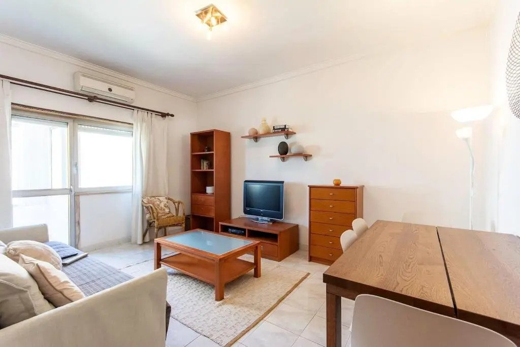 Cozy Peaceful apartment in Almada by Innkeeper