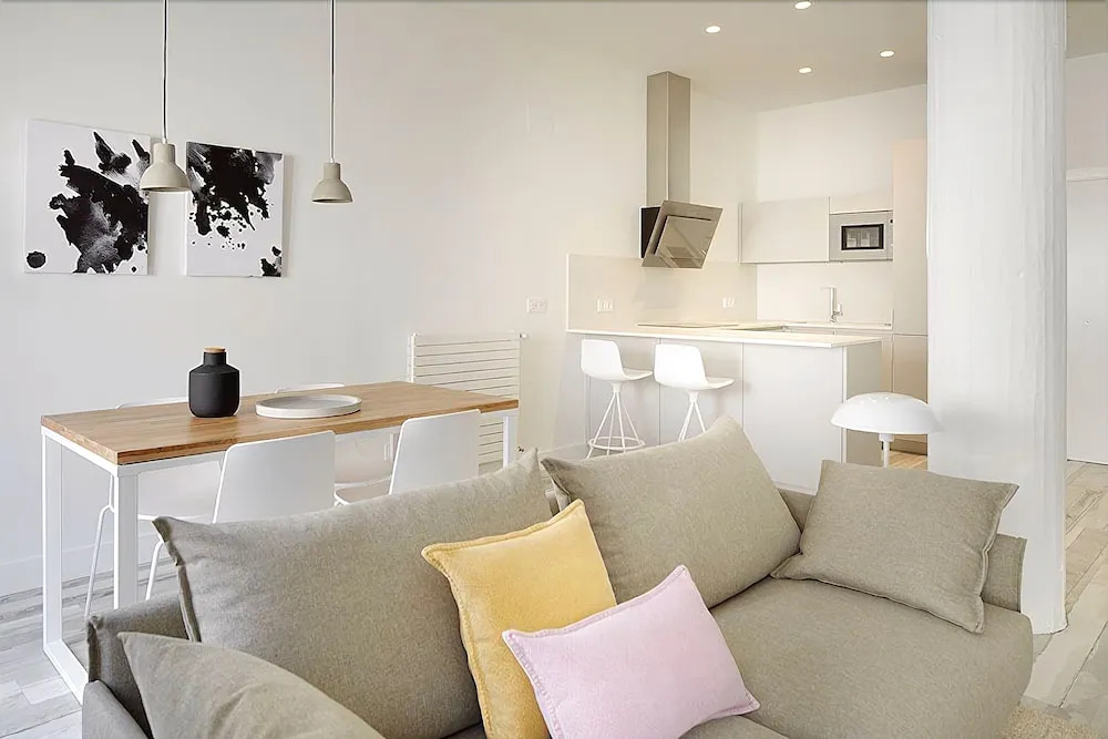Concha Bay 3 Apartment by FeelFree Rentals