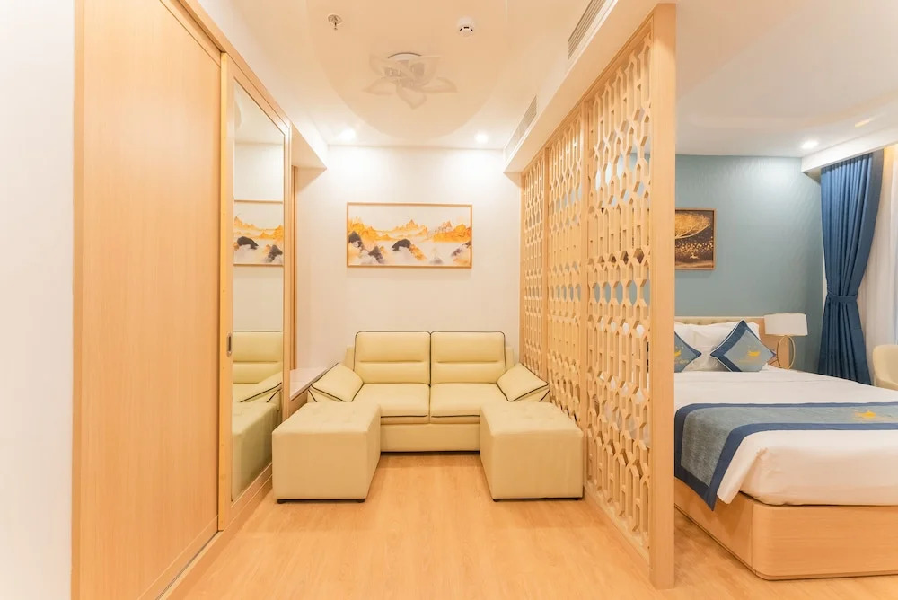 Canary Gold Hotel Quy Nhơn - Beachfront - Iconic Location
