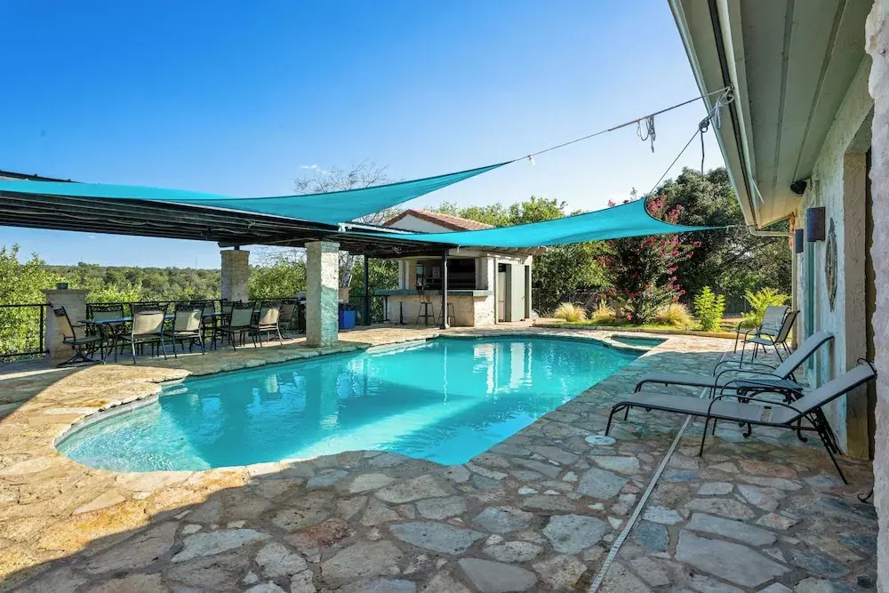 7br Home w/ Pool - Perfect for Family Reunions