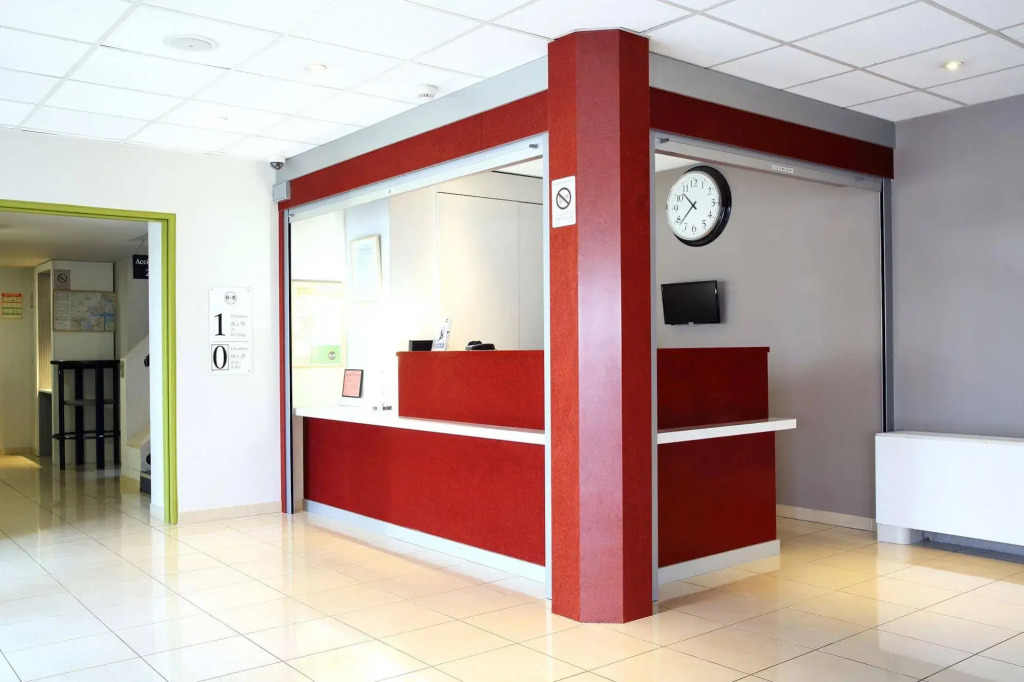 B&B HOTEL FREJUS Puget-sur-Argens