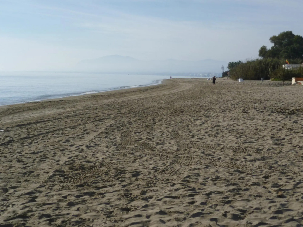 18024 - Superb Villa Near Beach With Heated Pool