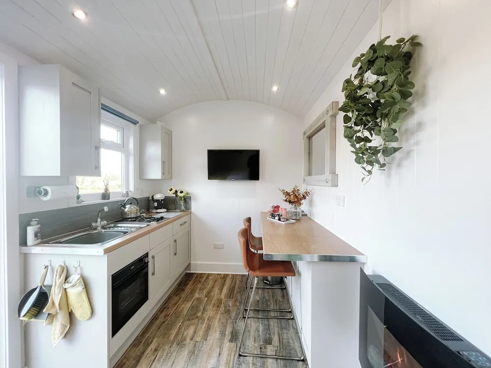 Erw Glas Glamping and Camping