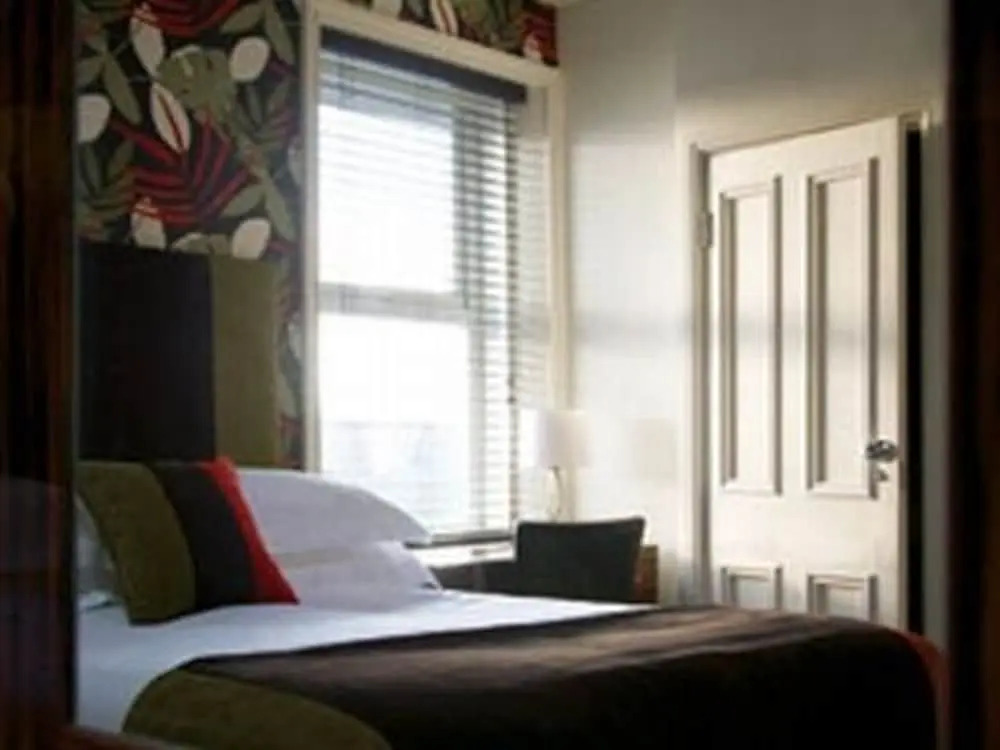 The Townhouse Hotel