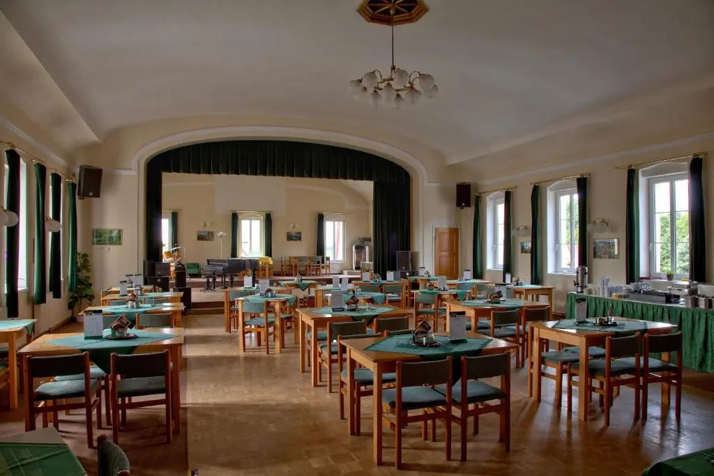Hotel U Zeleného Stromu - Zum Grünen Baum