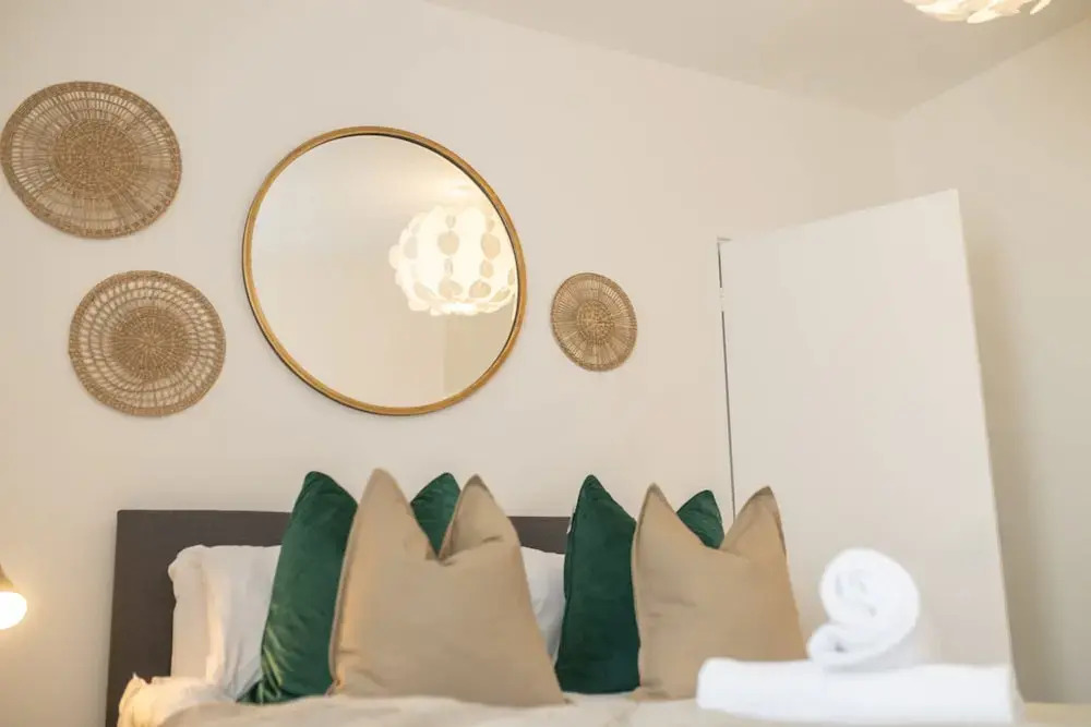 Host Stay Craddock Street
