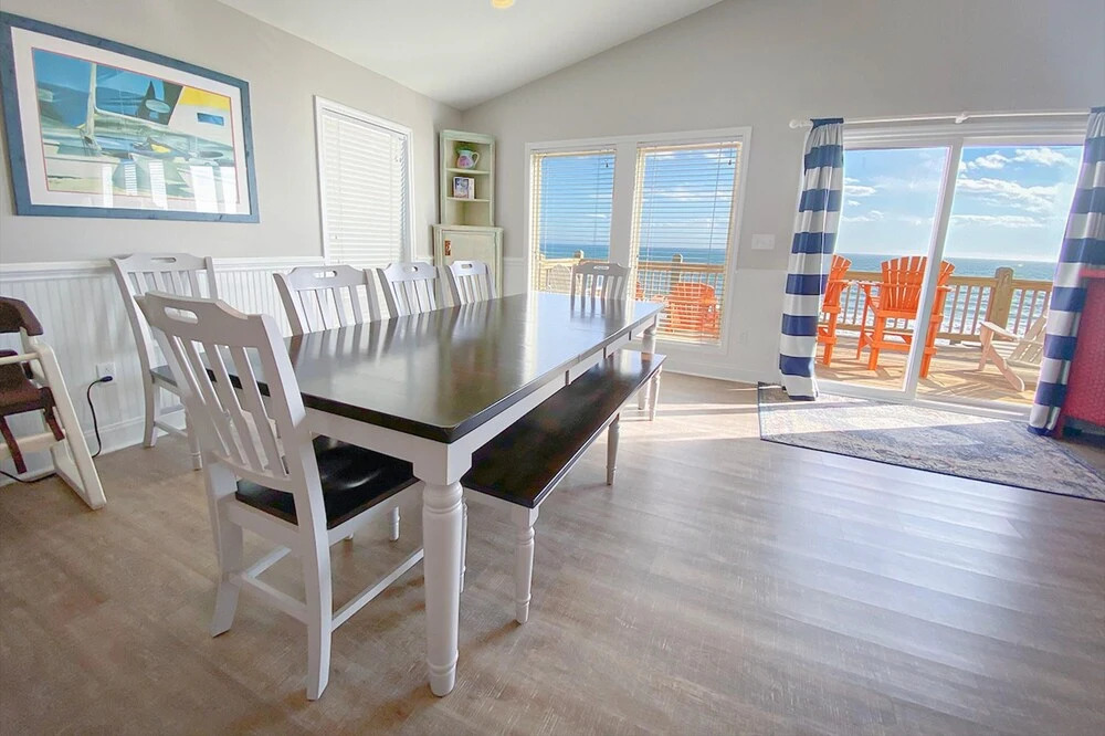 Sparrow's Beach Nest by Sea Scape Properties