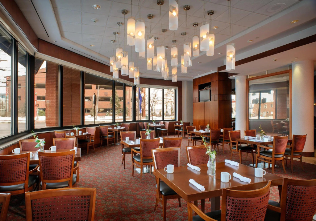 Hilton Garden Inn Portland Downtown Waterfront