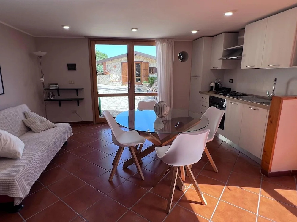 Charming Holiday Home Near Sea